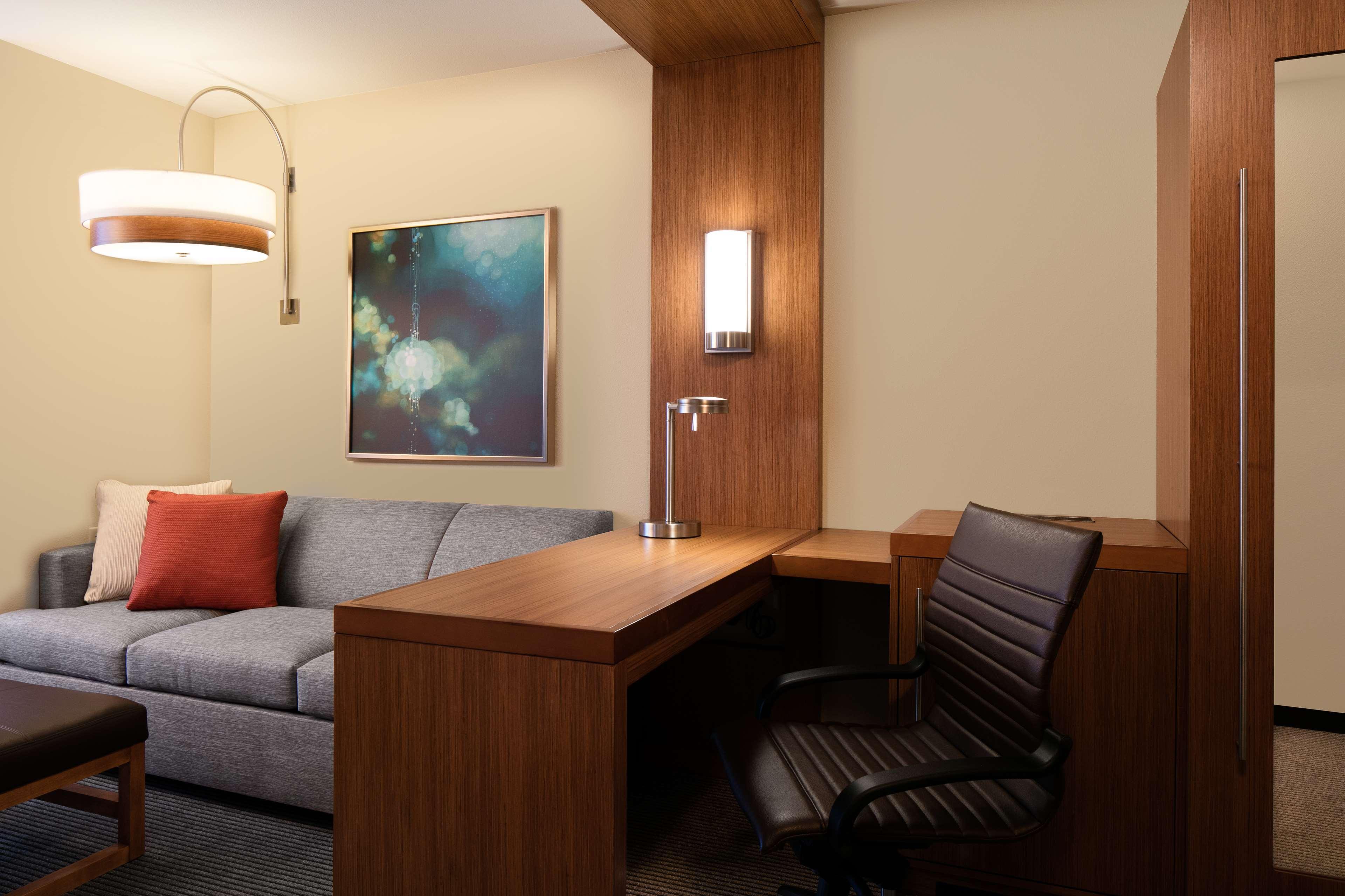 Hyatt Place Kansas City Lenexa City Center מראה חיצוני תמונה