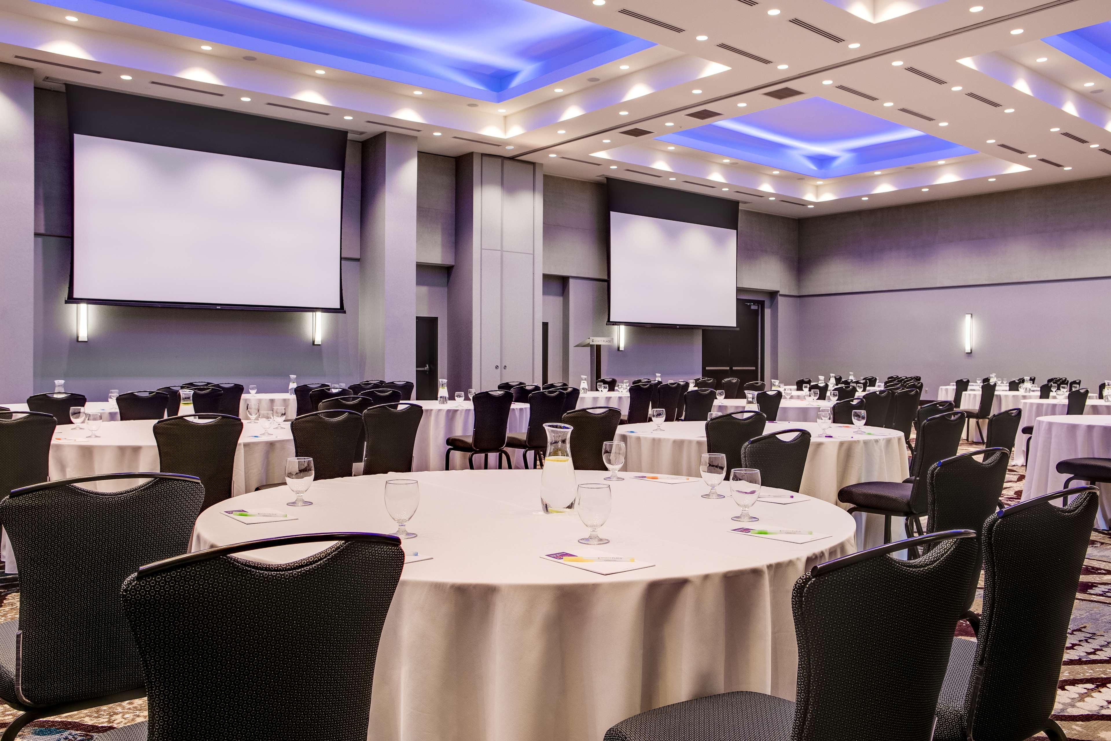 Hyatt Place Kansas City Lenexa City Center מראה חיצוני תמונה