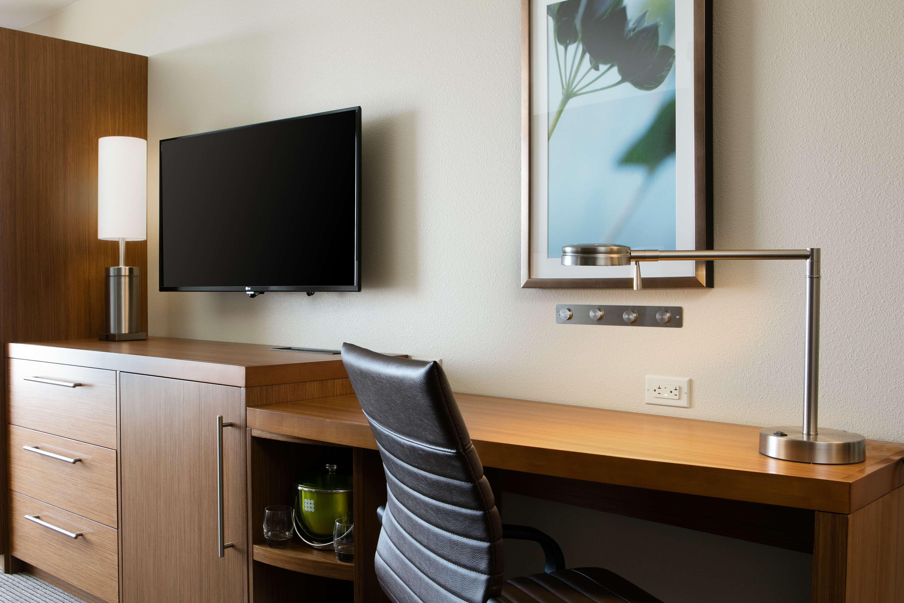 Hyatt Place Kansas City Lenexa City Center מראה חיצוני תמונה