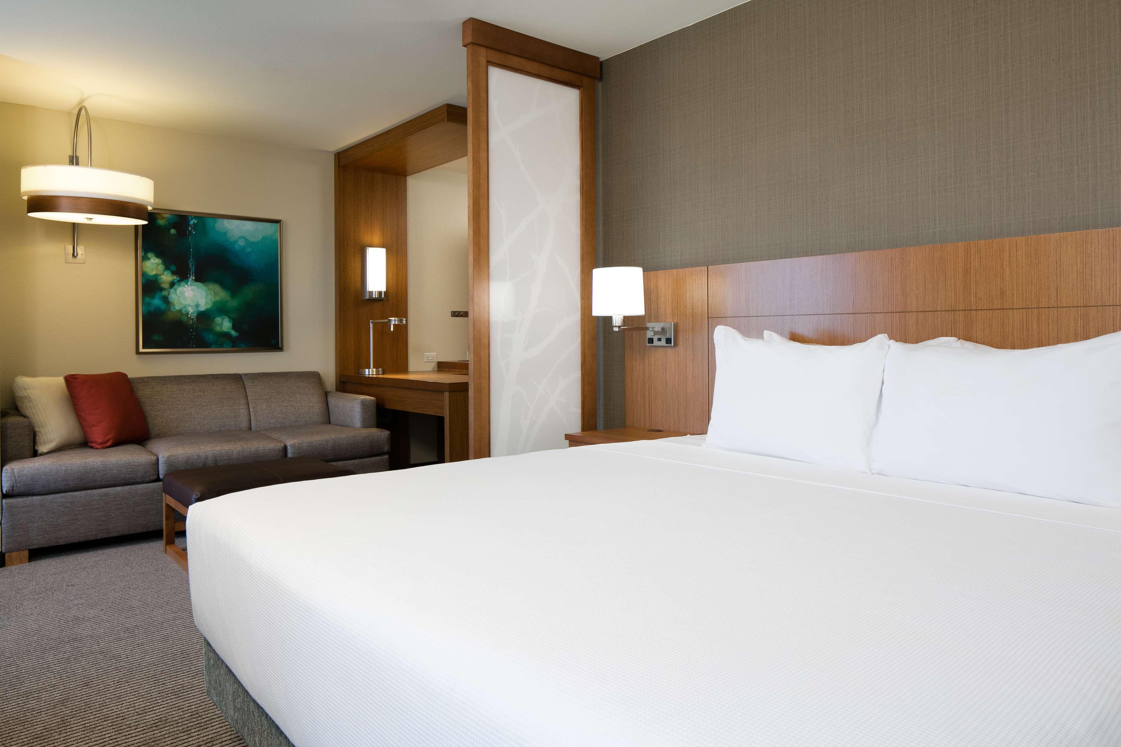 Hyatt Place Kansas City Lenexa City Center מראה חיצוני תמונה